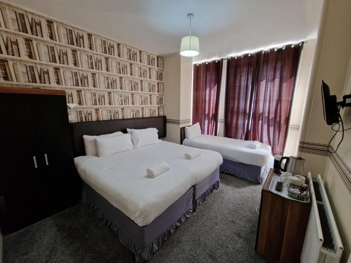 Portsmouth Budget Hotels - All Rooms Are En-Suite ภายนอก รูปภาพ